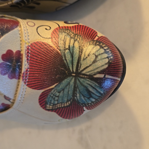 Goby Shoes - Floral High Heel Butterfly Boots - Picture 2 of 7